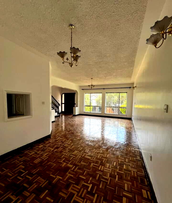 4BR Townhouse with DSQ in Serene Gated Community - Kileleshwa