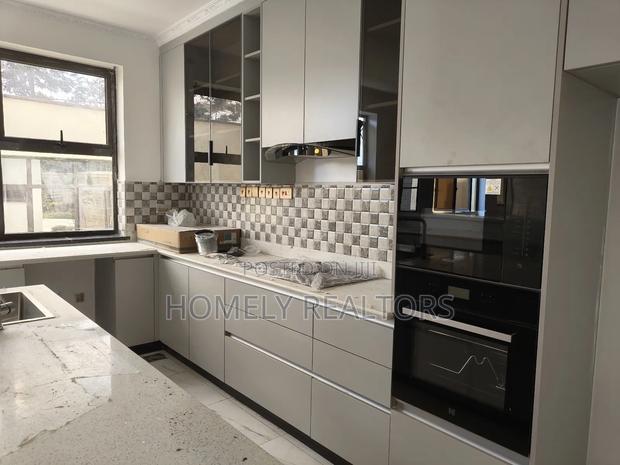 5bdrm Maisonette in Karen, Nairobi for rent