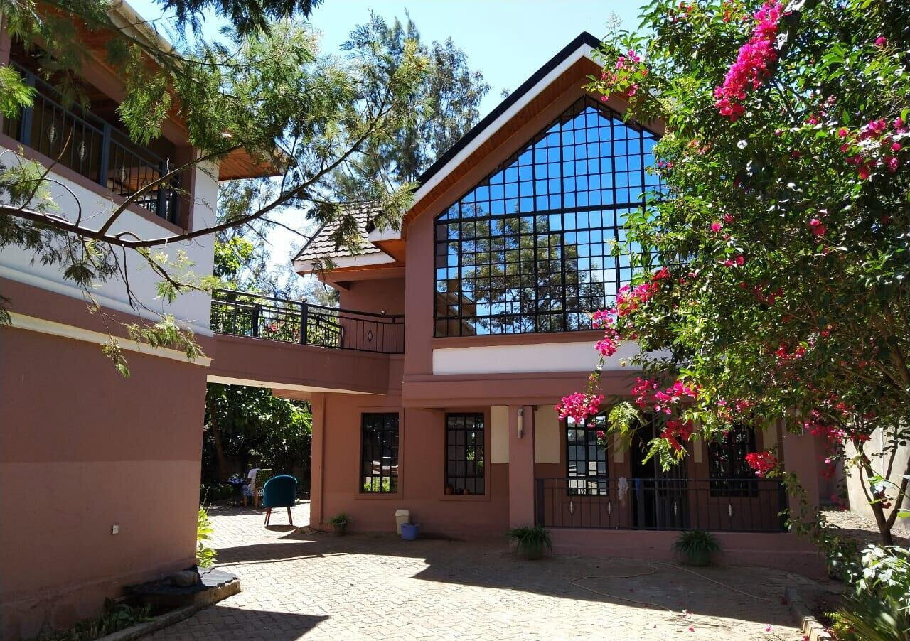 5-Bed Townhouse with DSQ & Expansive Garden – Karen