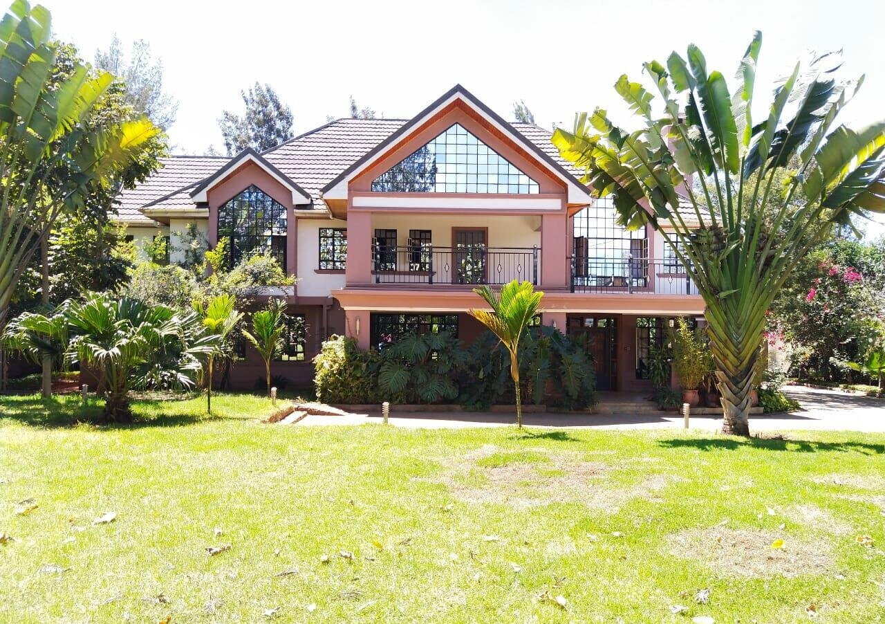 5-Bed Townhouse with DSQ & Expansive Garden – Karen