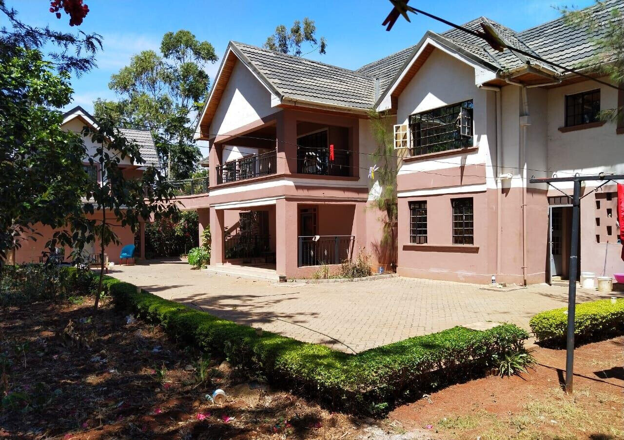 5-Bed Townhouse with DSQ & Expansive Garden – Karen