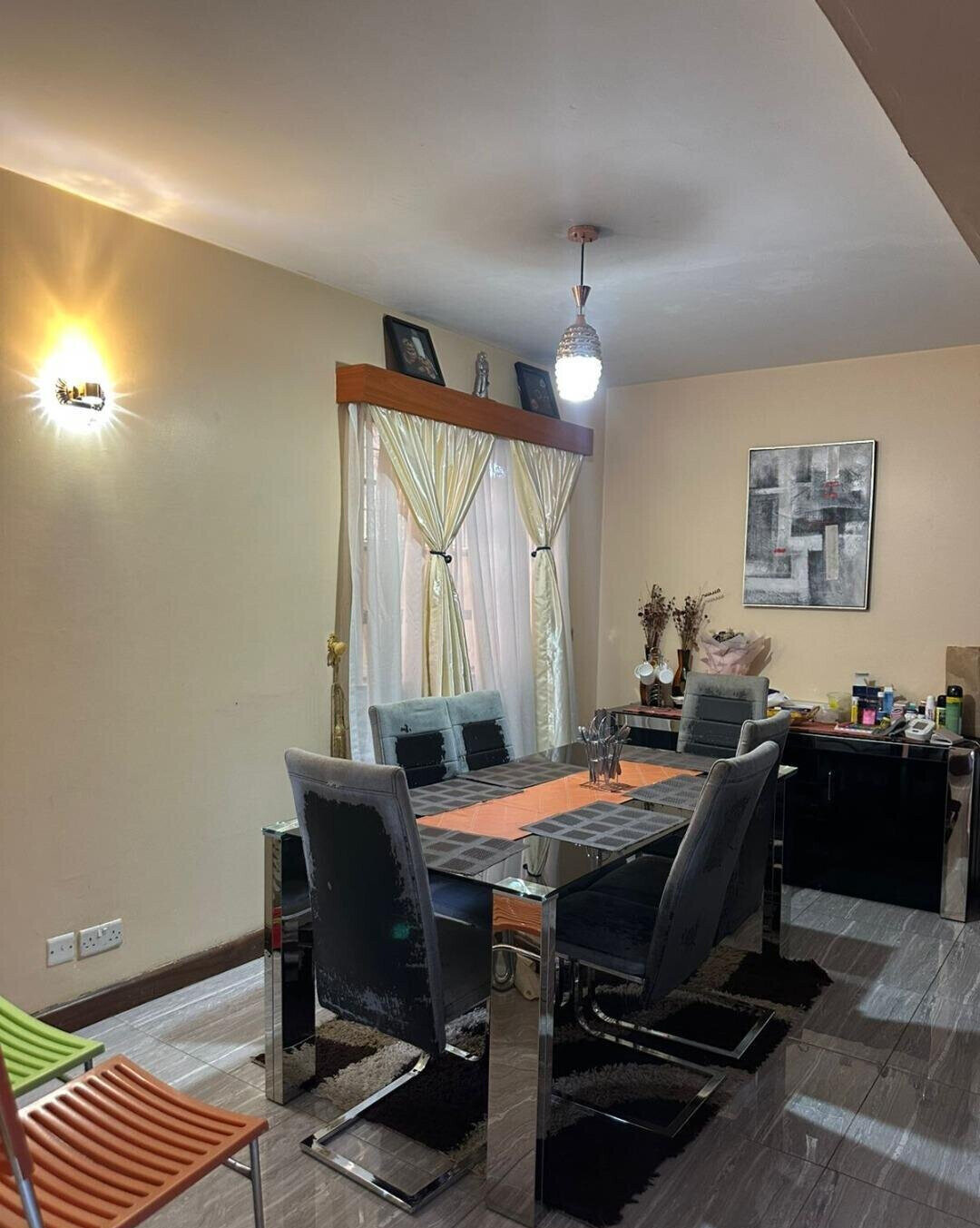 4-Bedroom Maisonette with Downstairs Ensuite - South B