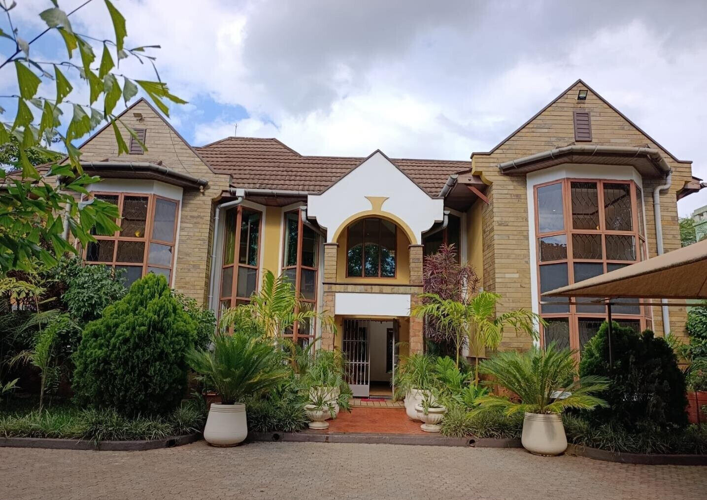 50x100 Plot 5BR House at KSh 581K