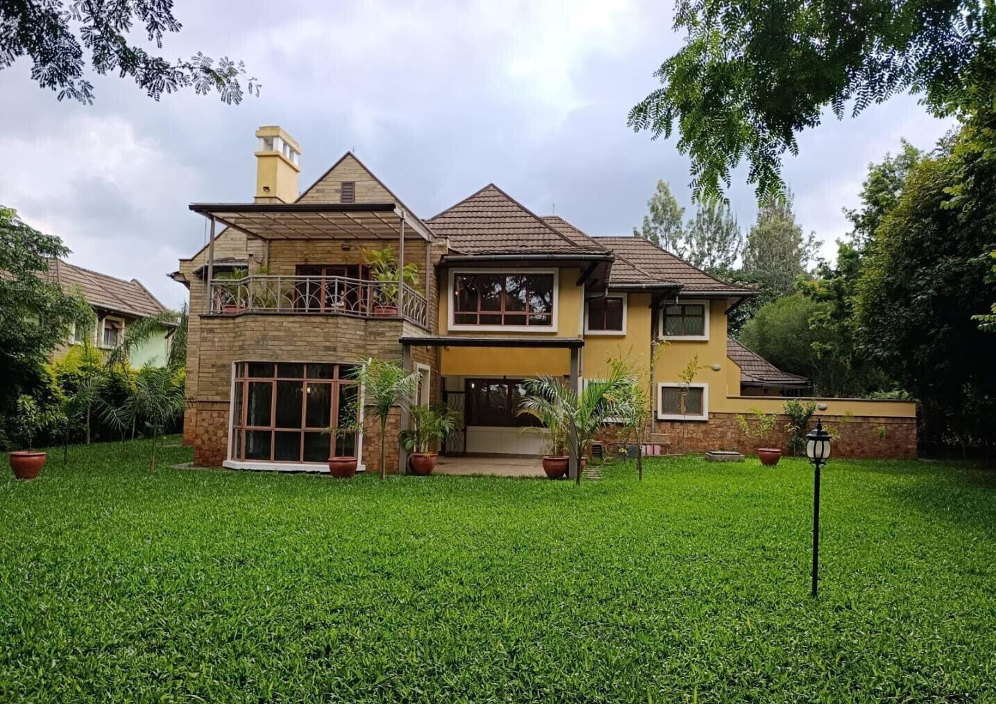 50x100 Plot 5BR House at KSh 581K