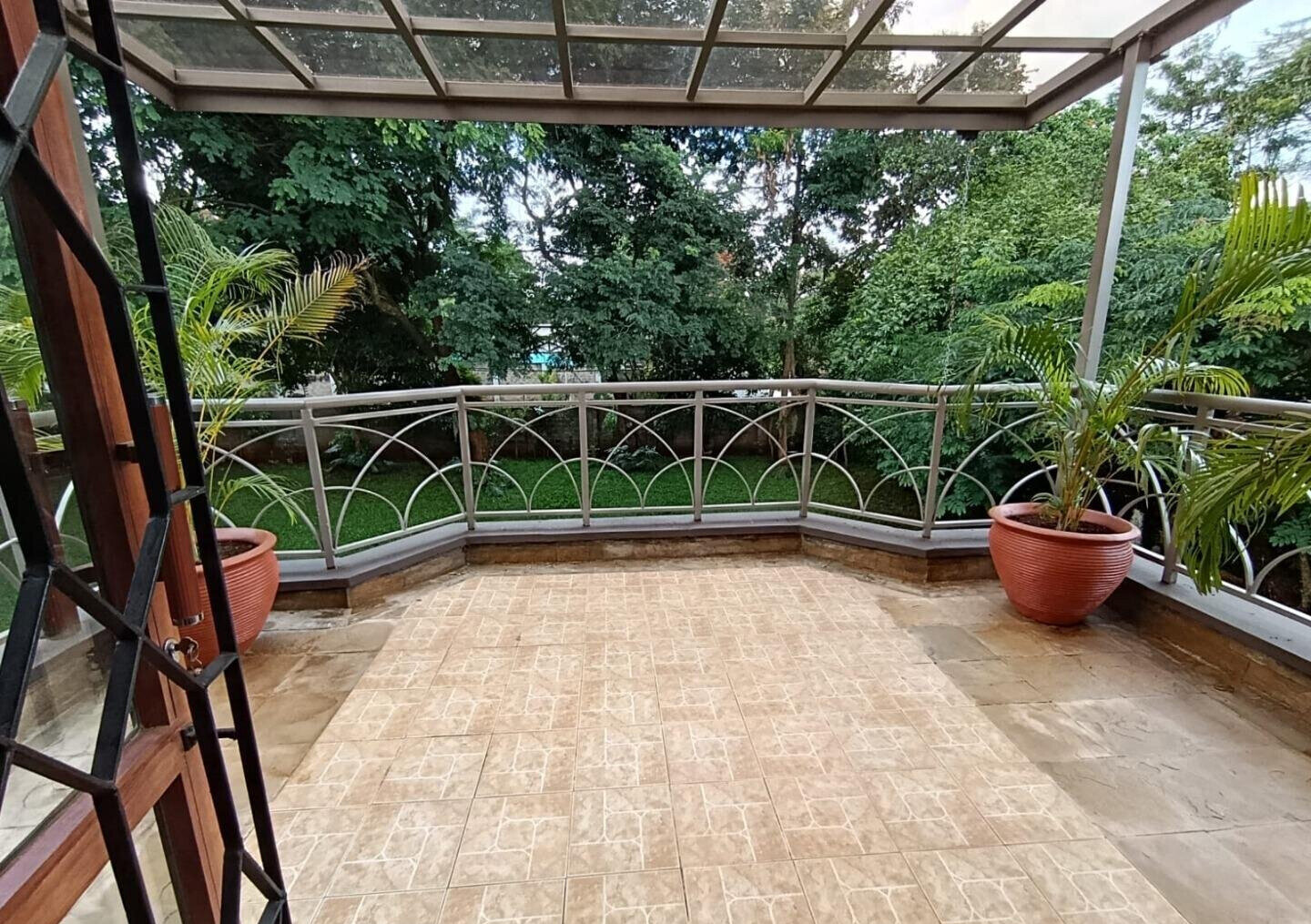 50x100 Plot 5BR House at KSh 581K