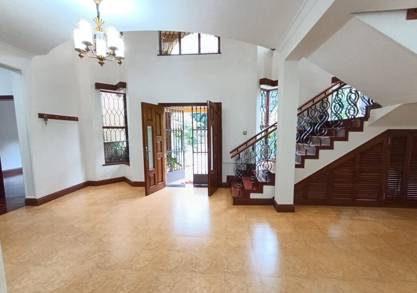 50x100 Plot 5BR House at KSh 581K