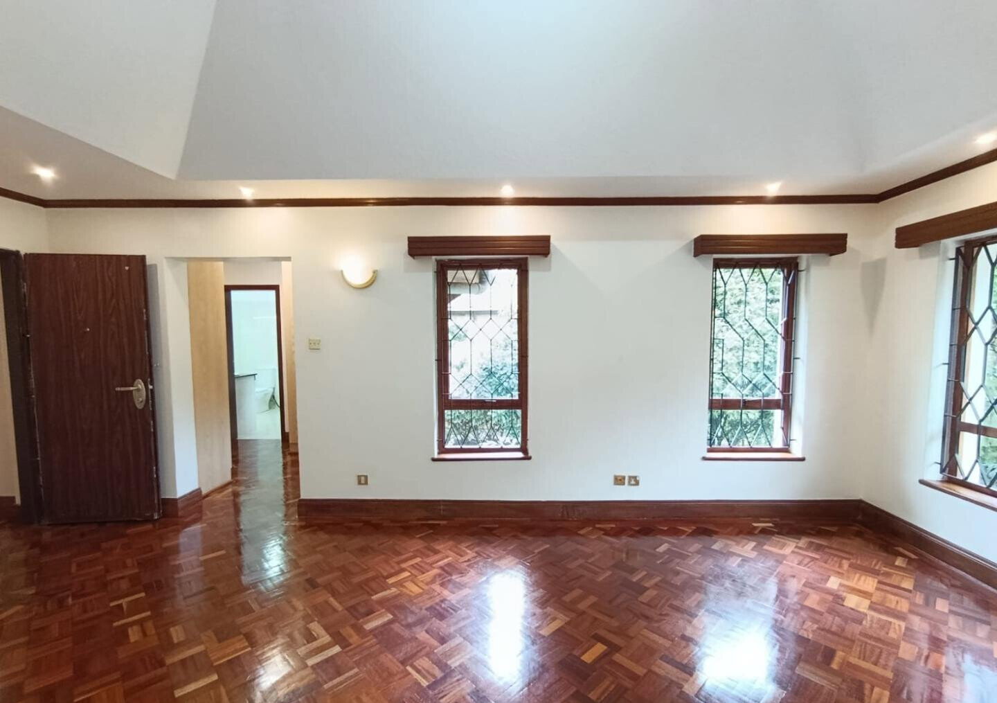 50x100 Plot 5BR House at KSh 581K