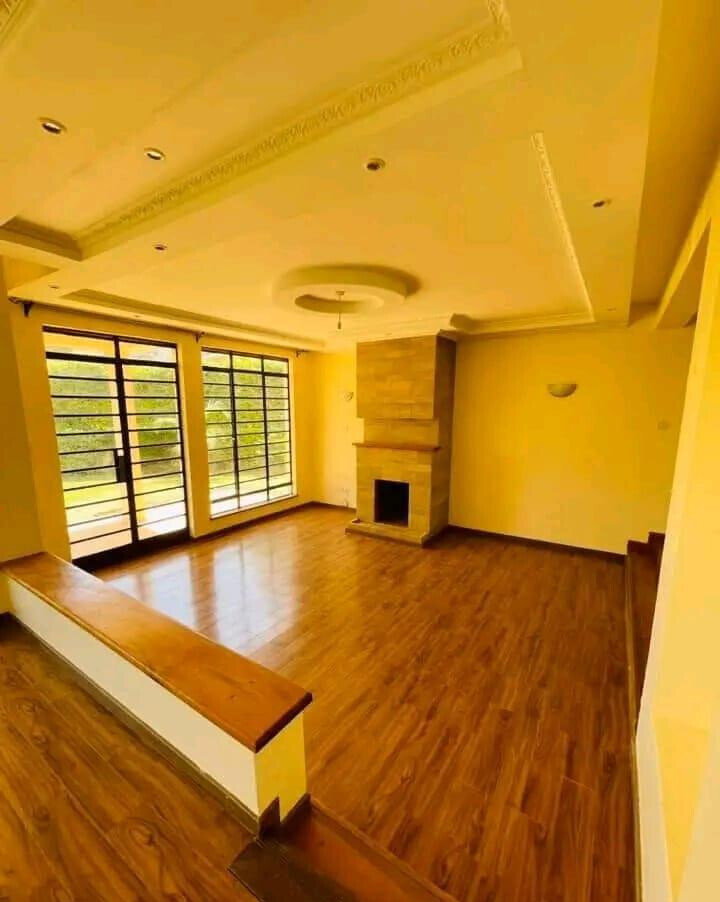 4BR All-Ensuite Townhouse with Office & Clubhouse - Ridgeways