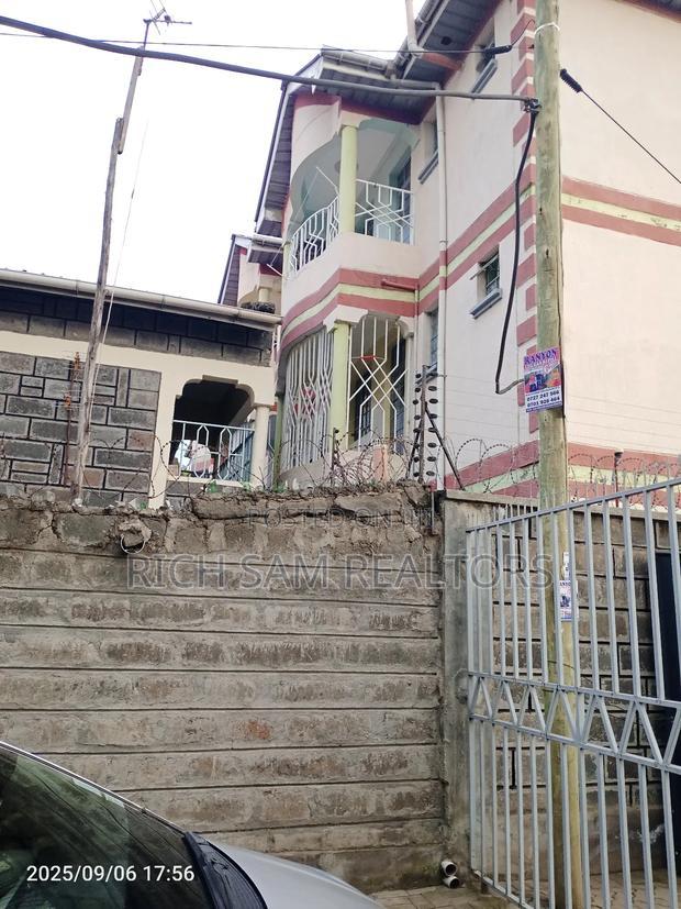 2bdrm Apartment in Olivin Kiamunyi, Menengai West for sale