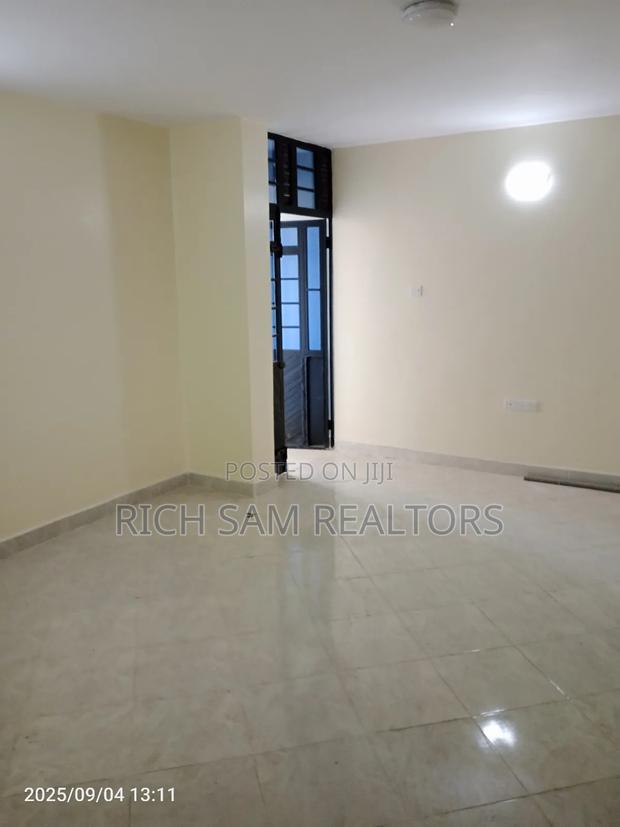 2bdrm Apartment in Olivin Kiamunyi, Menengai West for sale