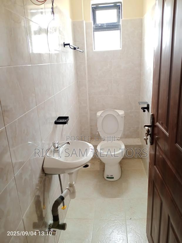 2bdrm Apartment in Olivin Kiamunyi, Menengai West for sale
