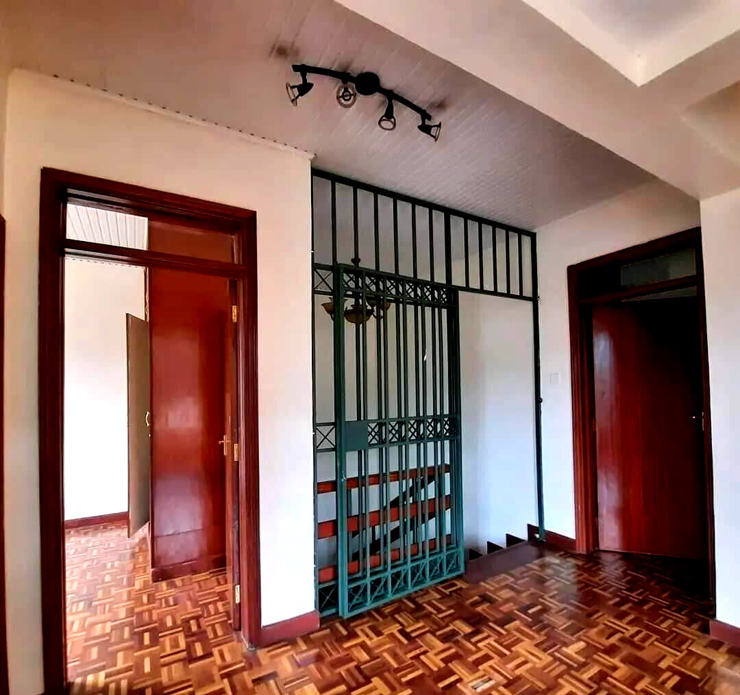4-Bed Townhouse with Private Garden in Leafy Lavington