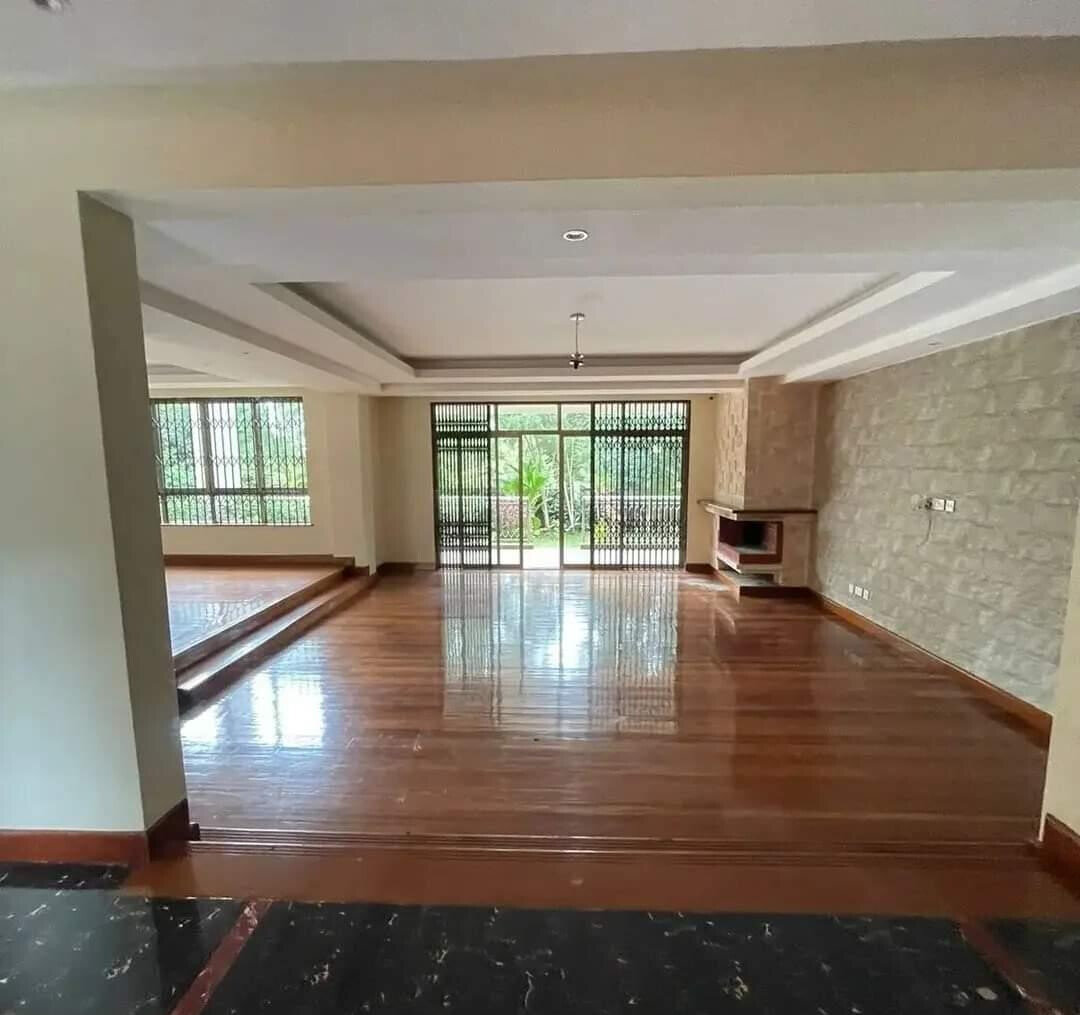 5-Ensuite Townhouse with DSQ & Generator - Lavington
