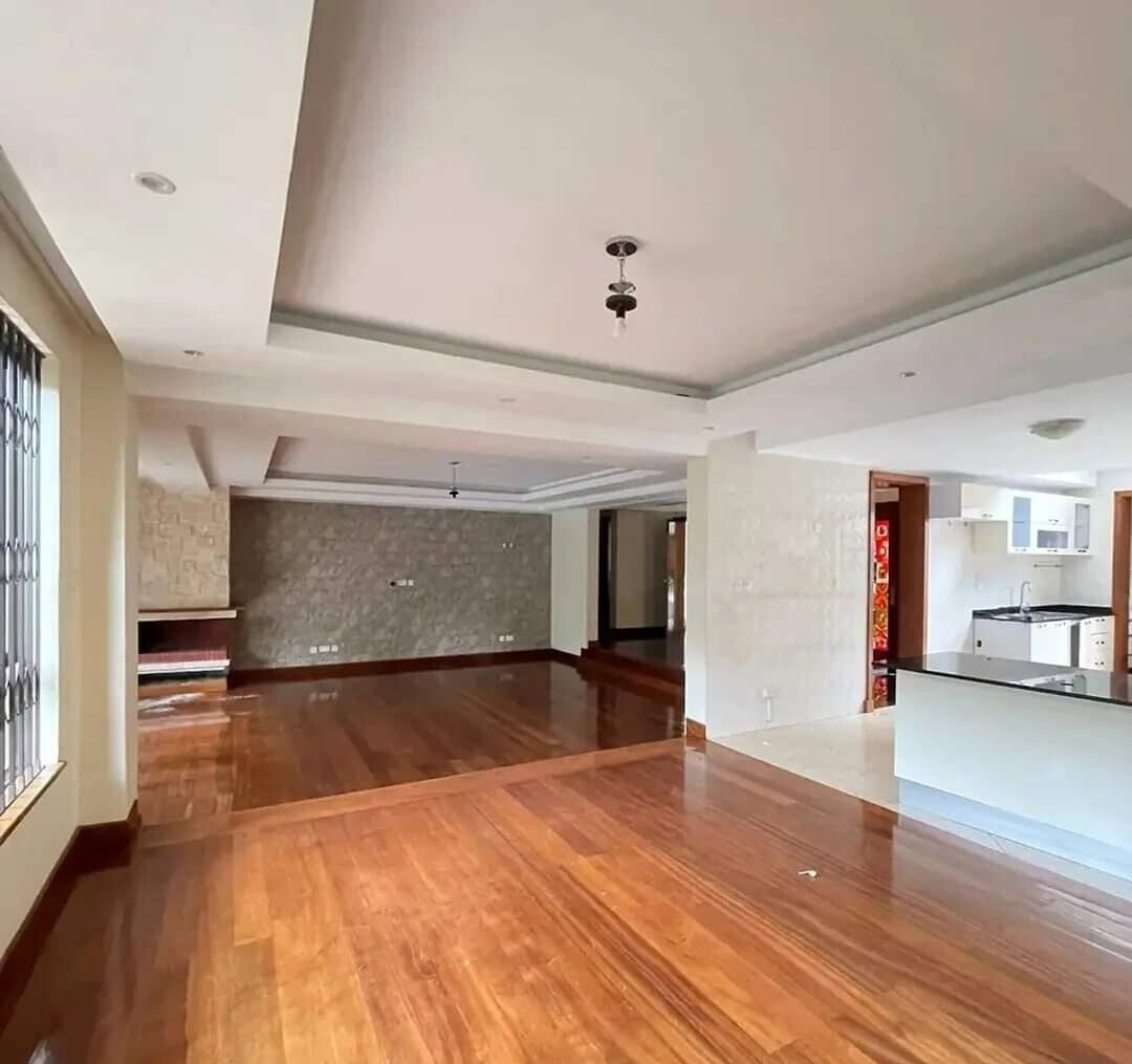 5-Ensuite Townhouse with DSQ & Generator - Lavington