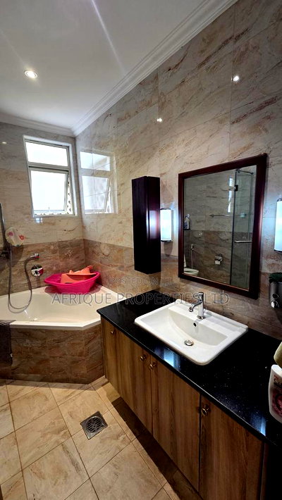 4bdrm Apartment in Parklands for sale - Image 9