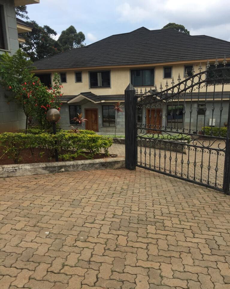 UN Security Townhouse 5 Mins to Village Market - Spring Valley