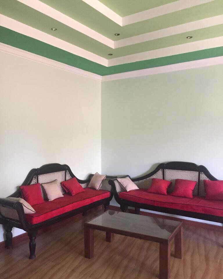 UN Security Townhouse 5 Mins to Village Market - Spring Valley