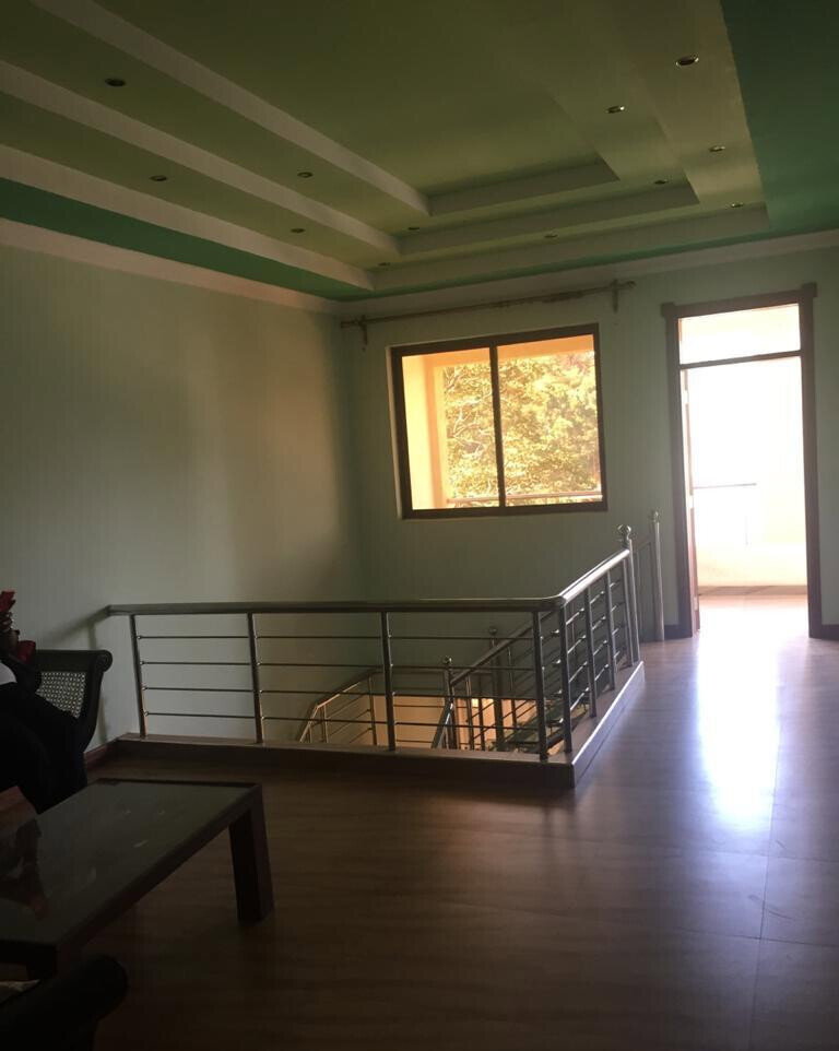 UN Security Townhouse 5 Mins to Village Market - Spring Valley