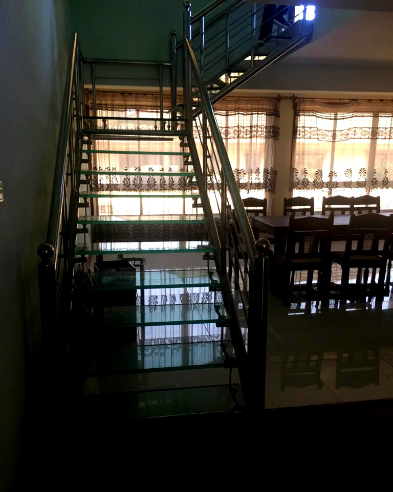 UN Security Townhouse 5 Mins to Village Market - Spring Valley