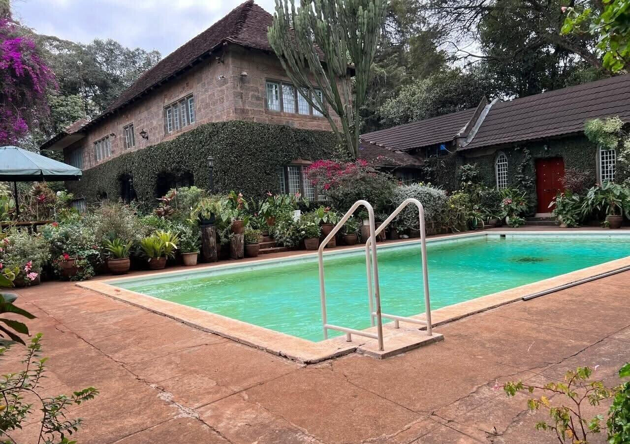 Old Muthaiga 4-Bed on 2 Acres with Guest House & Pool