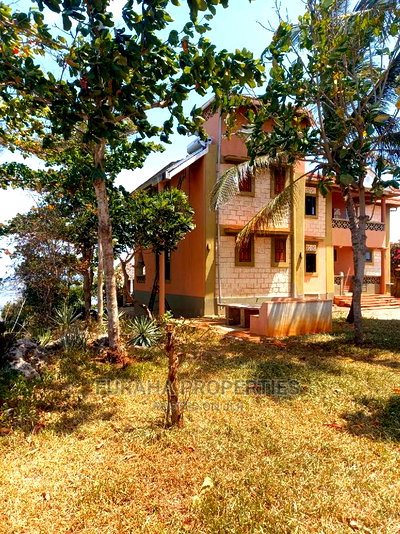 4bdrm Mansion in Kikambala for sale - Image 2