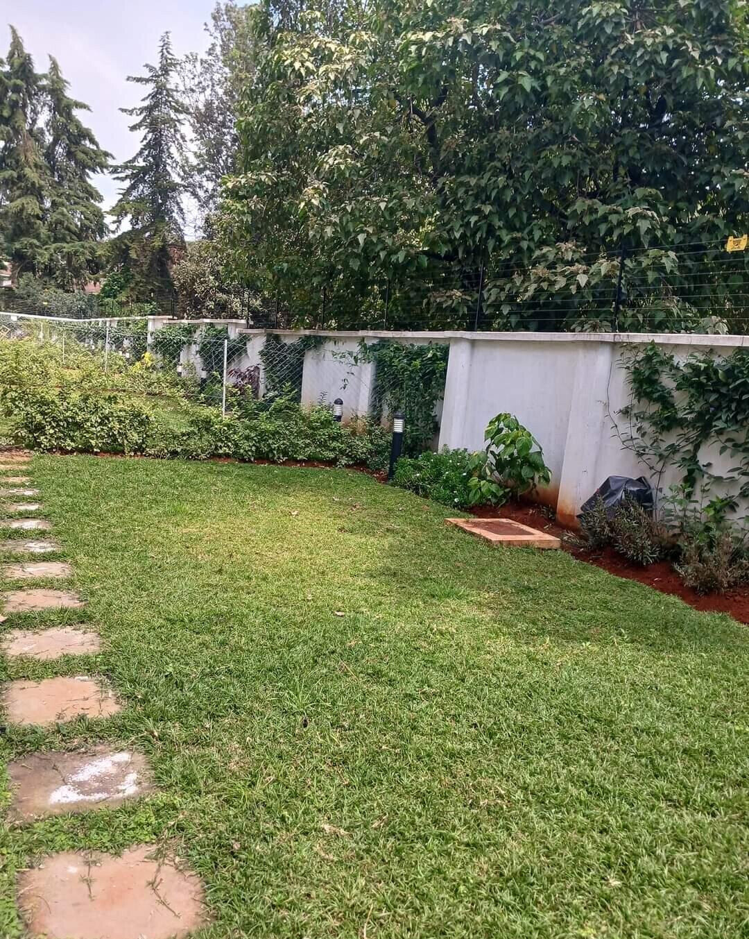 4BR Townhouse with Sunken Lounge & Private Terrace - Lavington