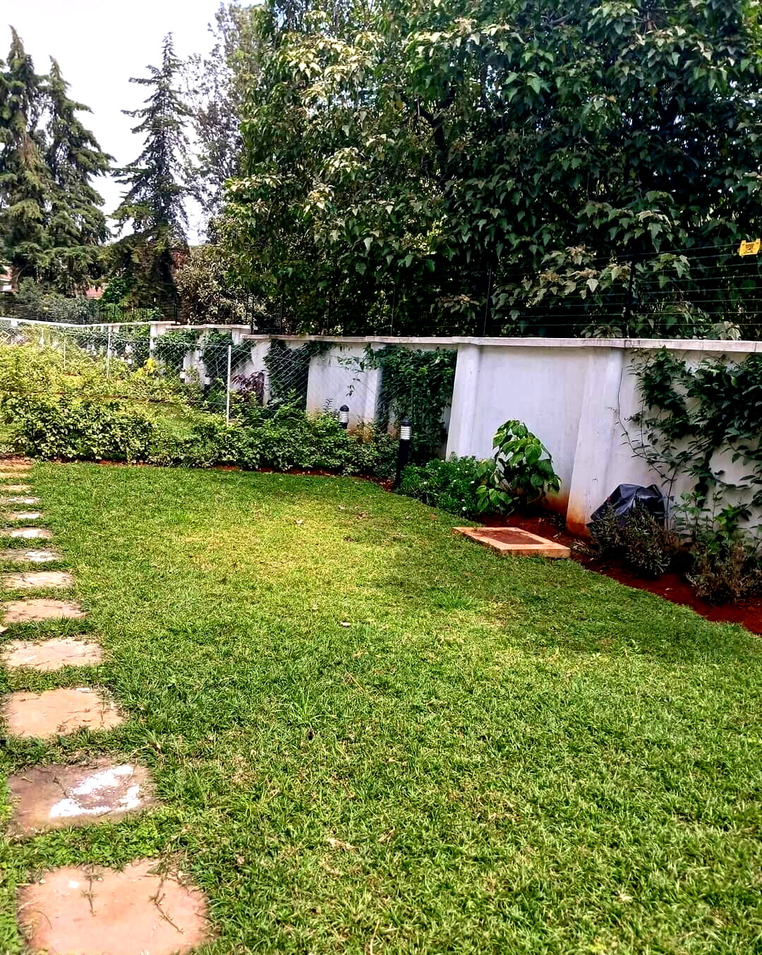 4BR Townhouse with Sunken Lounge & Private Terrace - Lavington