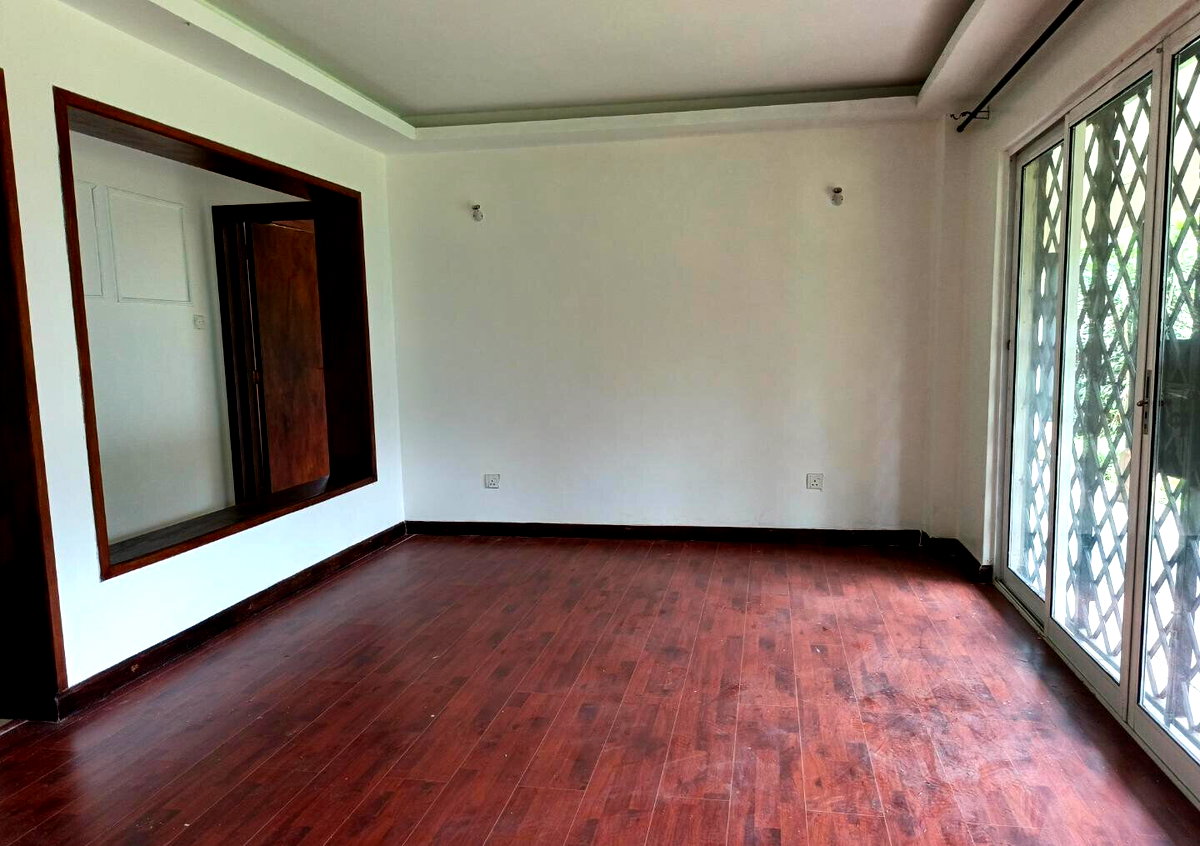 5BR All-Ensuite Townhouse with Private Garden - Runda