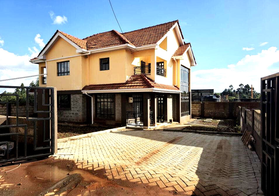 4BR All-Ensuite Maisonette with DSQ & 3 Balconies - Rimpa, Rongai