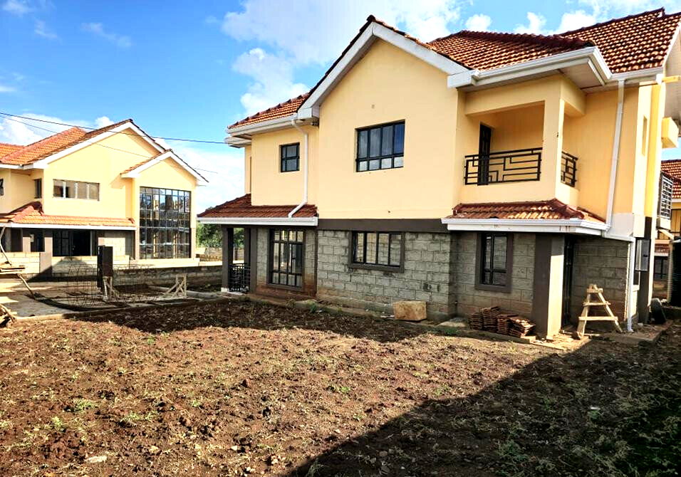4BR All-Ensuite Maisonette with DSQ & 3 Balconies - Rimpa, Rongai