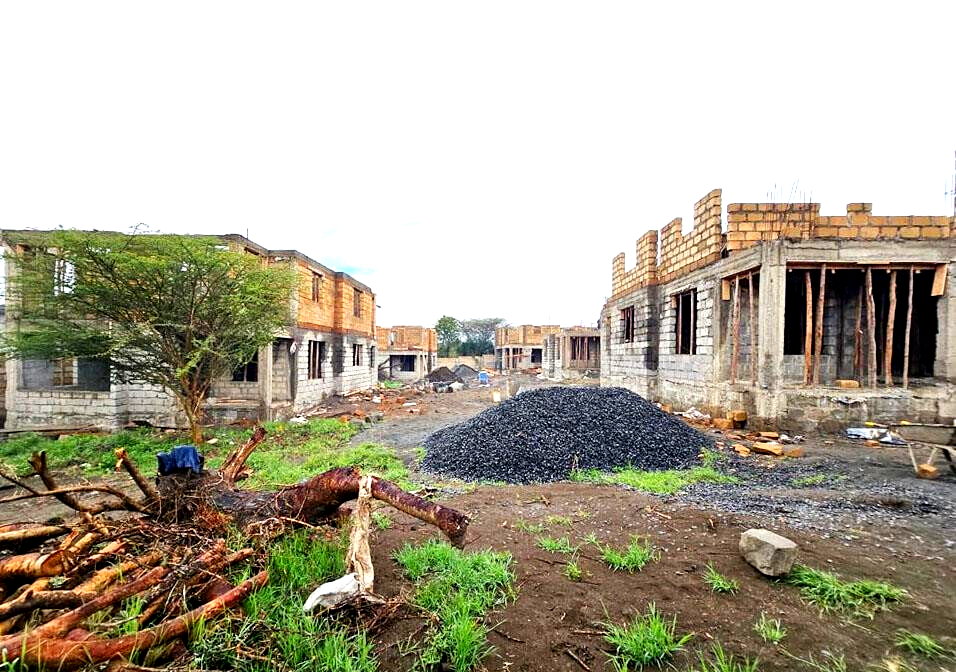 4BR All-Ensuite Maisonette with DSQ & 3 Balconies - Rimpa, Rongai