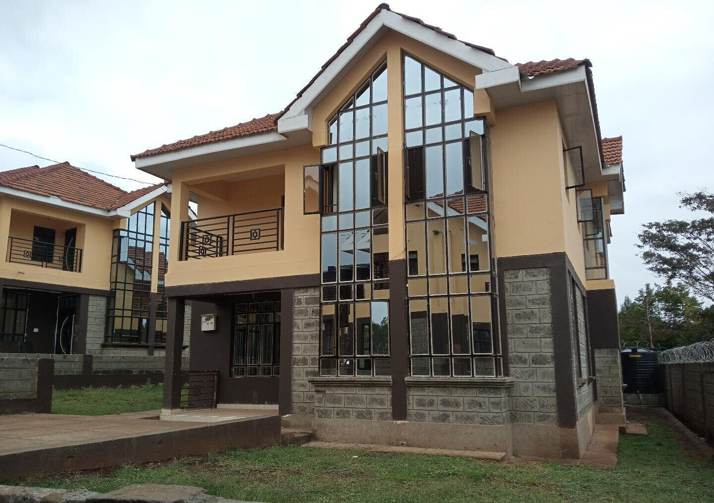 4BR All-Ensuite Maisonette with DSQ & 3 Balconies - Rimpa, Rongai