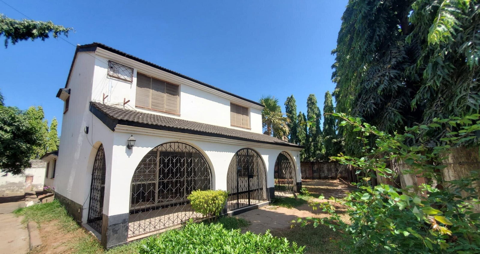 1/8-Acre 4BR Townhouse with Leasehold Title - Nyali