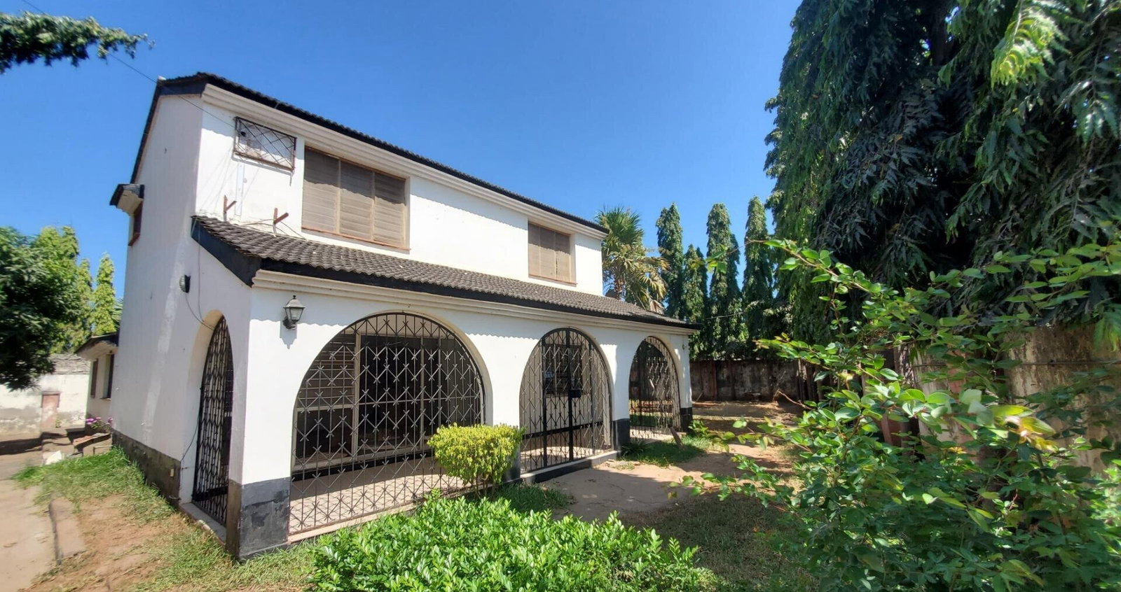 1/8-Acre 4BR Townhouse with Leasehold Title - Nyali