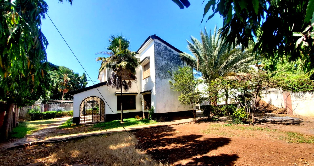 1/8-Acre 4BR Townhouse with Leasehold Title - Nyali
