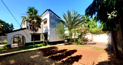 1/8-Acre 4BR Townhouse with Leasehold Title - Nyali