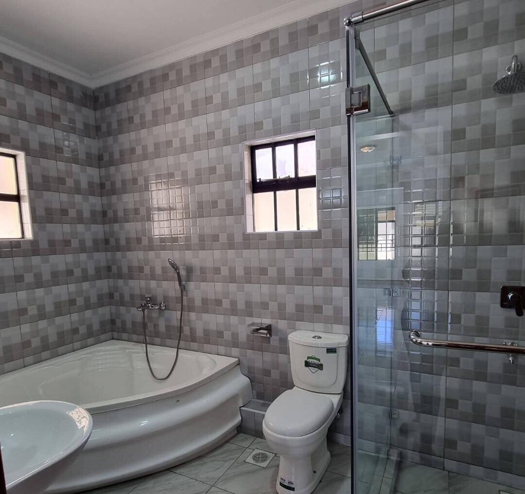 4BR All-Ensuite Townhouse with DSQ - Auction Reserve Ksh 12.2M