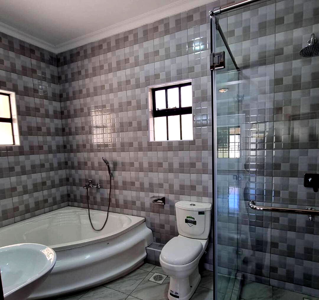 4BR All-Ensuite Townhouse with DSQ - Auction Reserve Ksh 12.2M