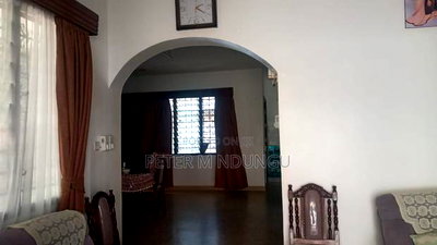 4bdrm Maisonette in Kizingo for sale - Image 9