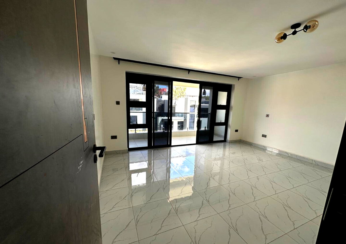 5BR All-Ensuite Villa with Rooftop Terrace - Kamakis, Ruiru