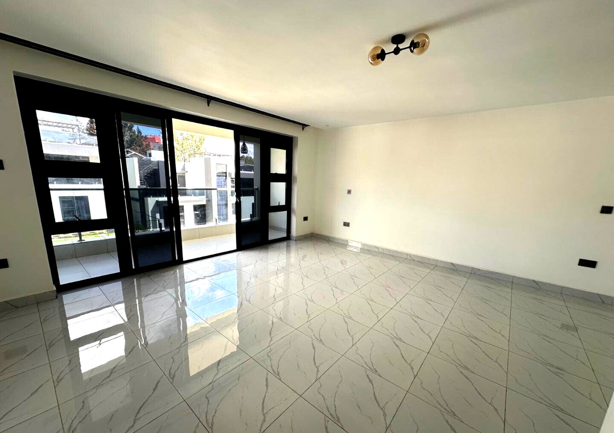 5BR All-Ensuite Villa with Rooftop Terrace - Kamakis, Ruiru