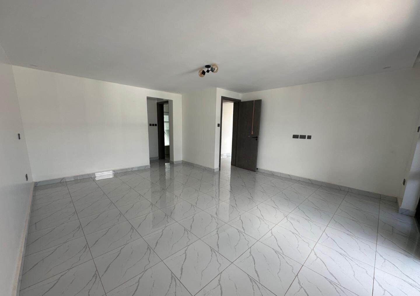 5BR All-Ensuite Villa with Rooftop Terrace - Kamakis, Ruiru