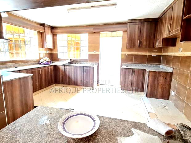 4bdrm Mansion in Garden Estate, Ridgeways for rent