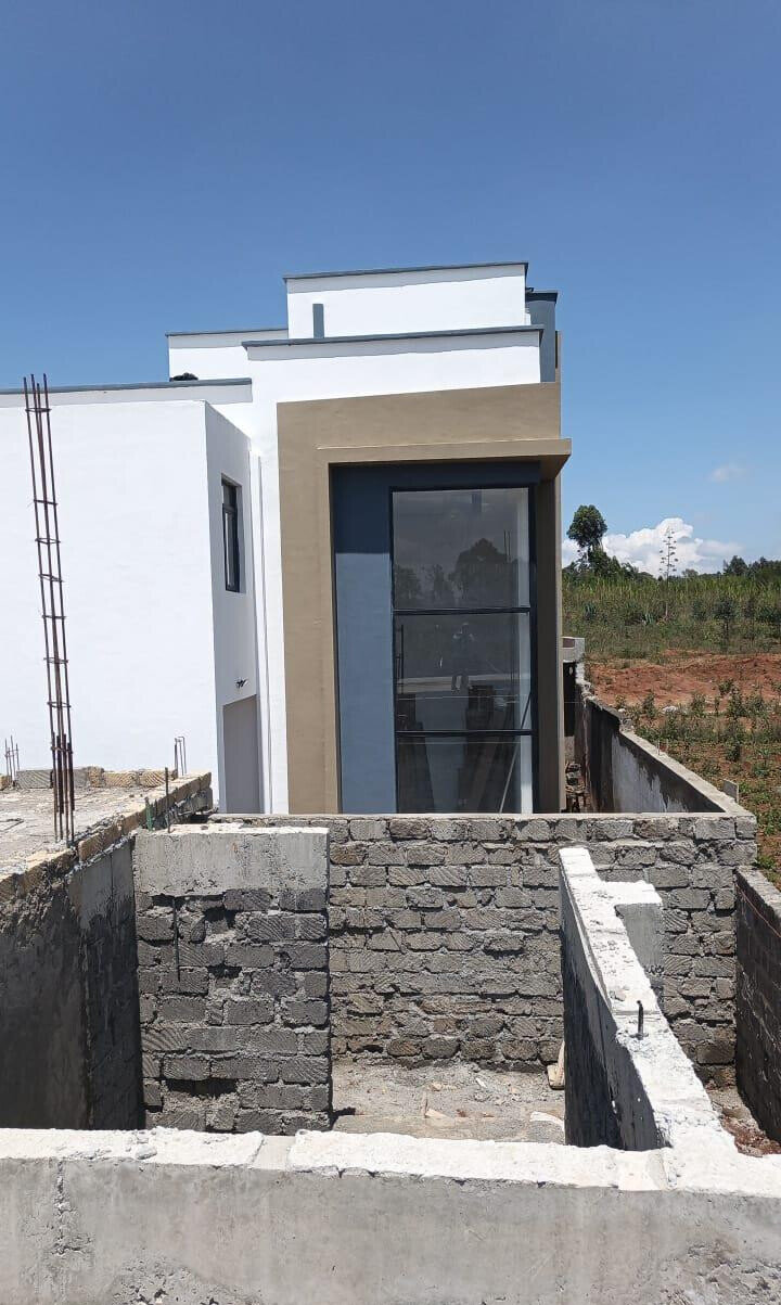 5BR All-Ensuite Townhouse with Study & Pool - Kamangu, Kikuyu