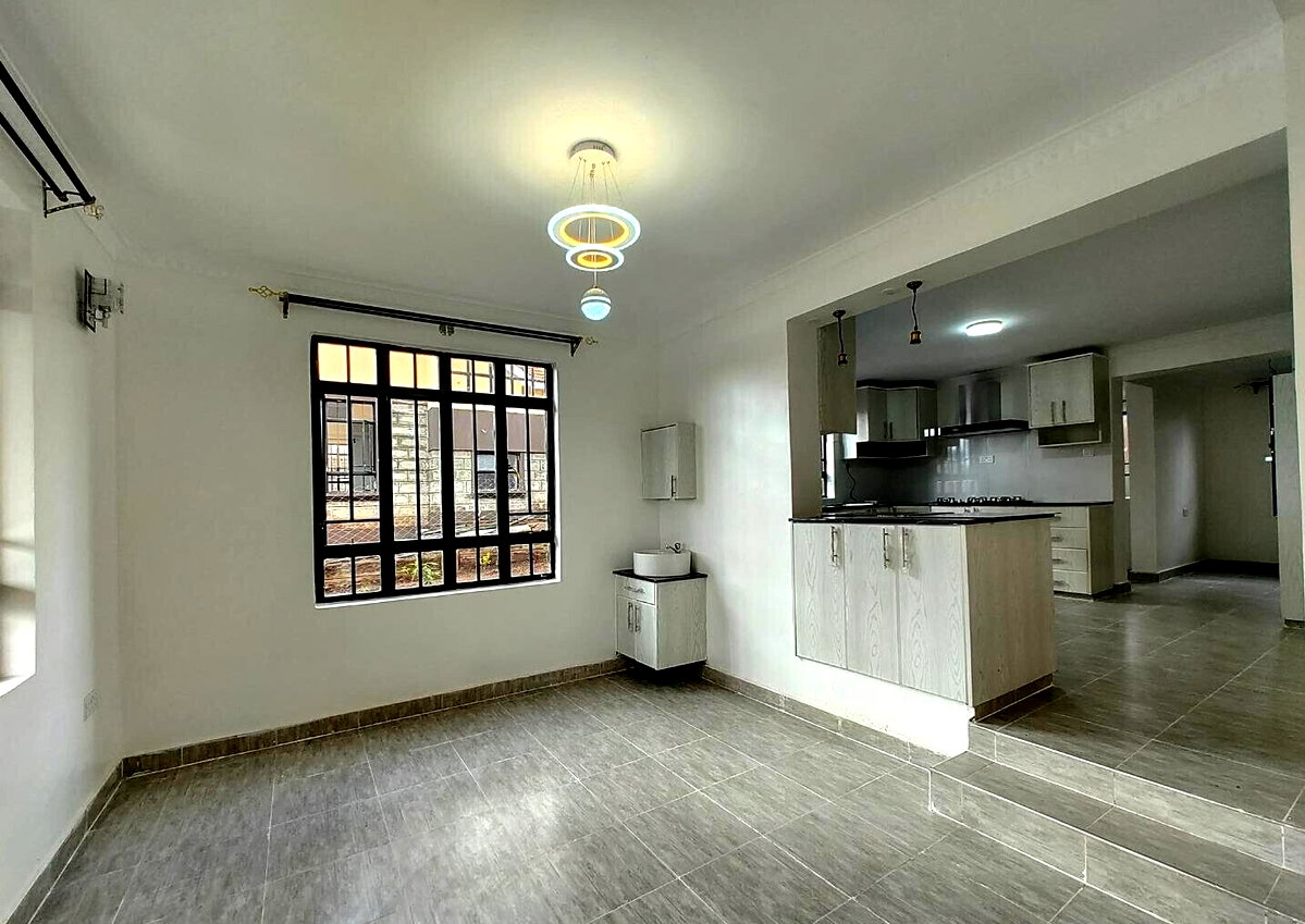 4BR Maisonette with Panoramic Balcony & Ready Title - Rimpa