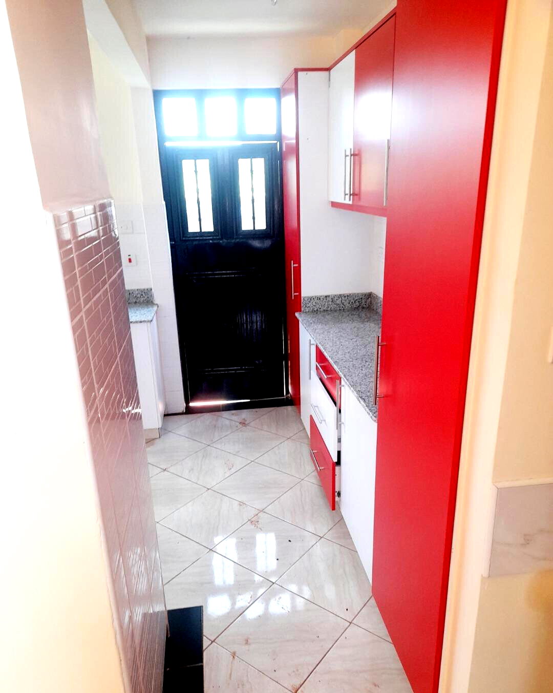 4BR All-Ensuite Townhouse with Solar Heating - Gikambura