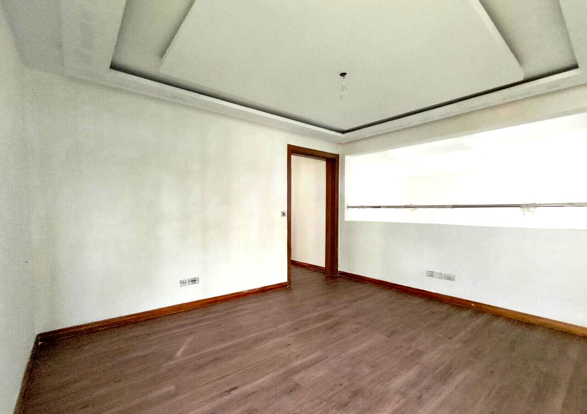 Elegant 5BR Villa with Fireplace & Generator - Lavington