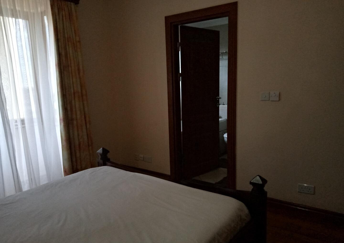 3BR En-Suite Townhouse with Gym & Pool – Upperhill