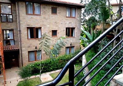 3BR En-Suite Townhouse with Gym & Pool – Upperhill