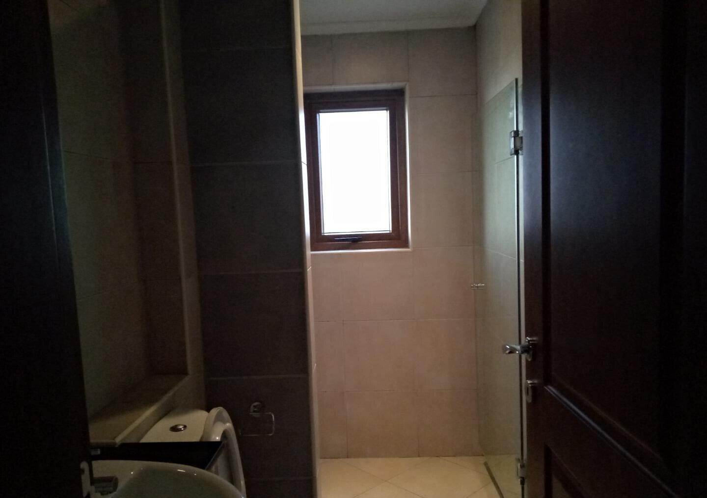 3BR En-Suite Townhouse with Gym & Pool – Upperhill